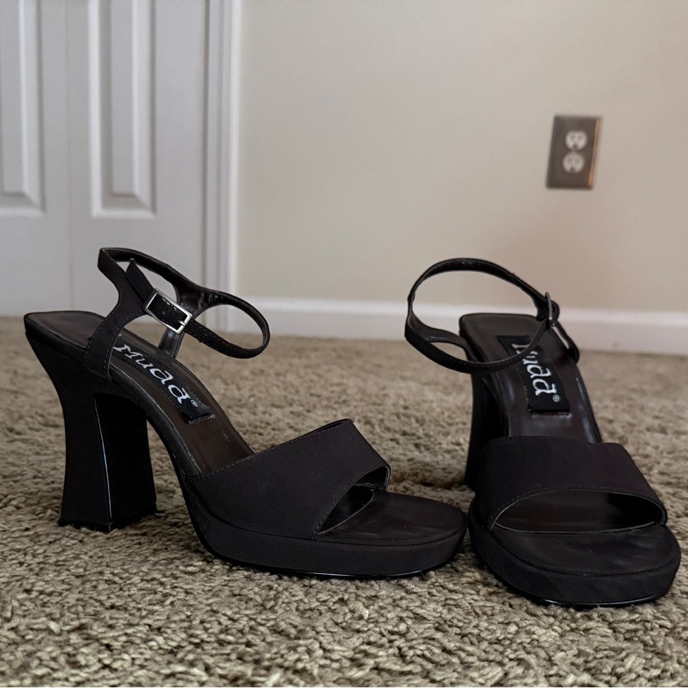 Vintage Y2K Mudd Platform Block Heels - Ankle Strap - Size 8 - Picture 2 of 4